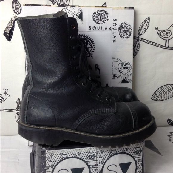 Black Men's Combat Boots 10eye vegan leather - Picture 7 of 11